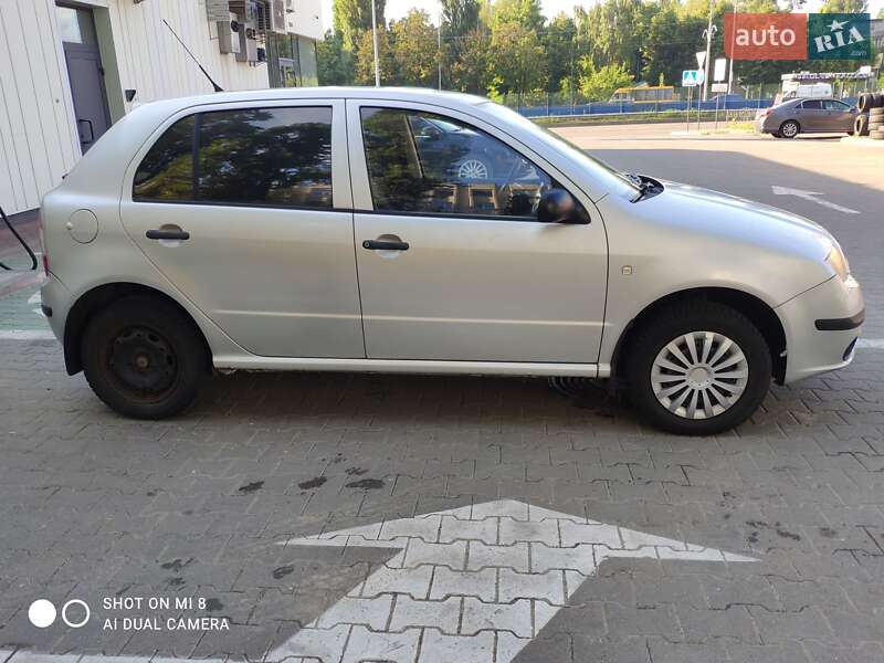 Хетчбек Skoda Fabia 2005 в Києві