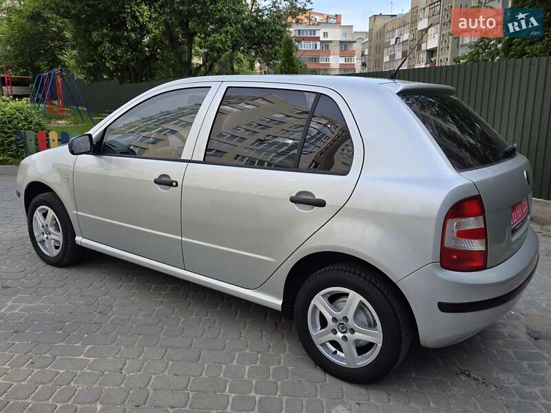 Хэтчбек Skoda Fabia 2006 в Тернополе