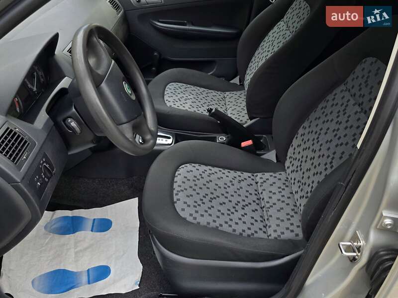 Хэтчбек Skoda Fabia 2006 в Тернополе