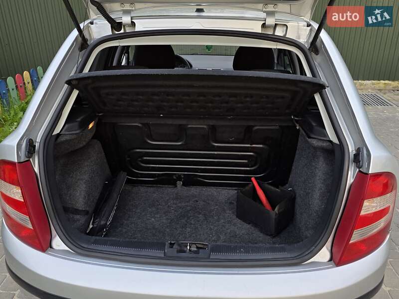 Хэтчбек Skoda Fabia 2006 в Тернополе