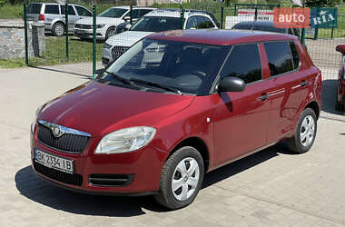 Хэтчбек Skoda Fabia 2008 в 