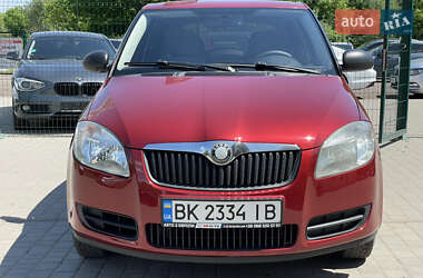 Хэтчбек Skoda Fabia 2008 в 