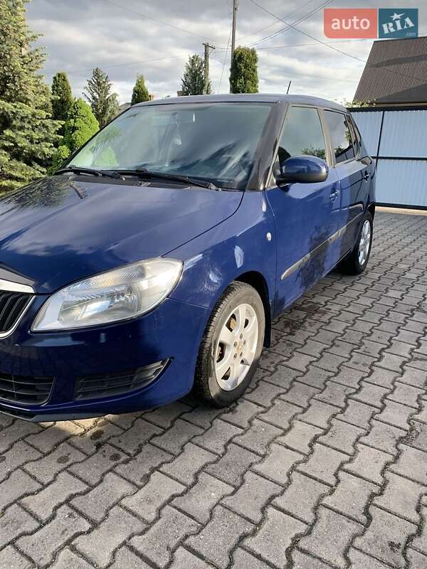 Хэтчбек Skoda Fabia 2011 в Ковеле