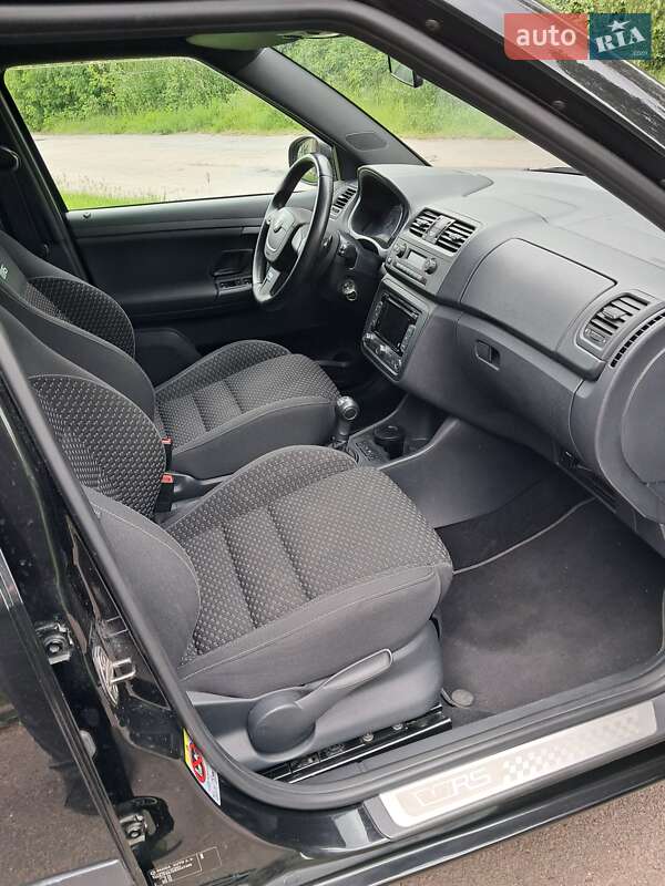 Универсал Skoda Fabia 2011 в Ровно