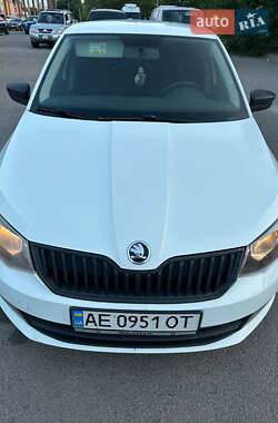 Універсал Skoda Fabia 2016 в Дніпрі