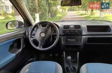 Хэтчбек Skoda Fabia 2008 в 