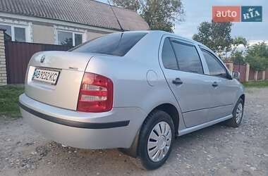 Седан Skoda Fabia 2004 в Жмеринці