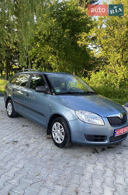 Универсал Skoda Fabia 2009 в Тернополе