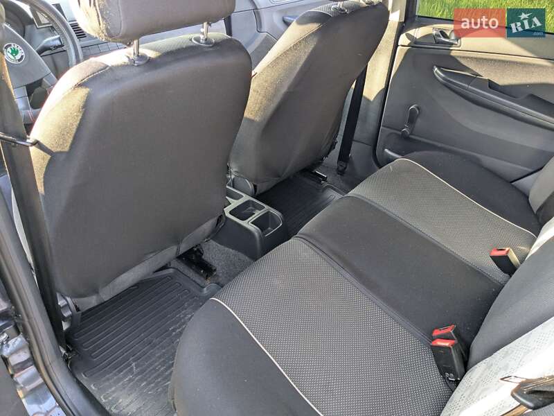 Хетчбек Skoda Fabia 2003 в Новому Розділі