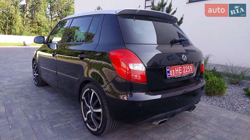 Хетчбек Skoda Fabia 2009 в Луцьку