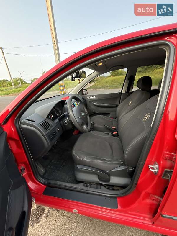 Хэтчбек Skoda Fabia 2006 в Харькове