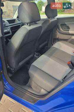 Хэтчбек Skoda Fabia 2010 в 