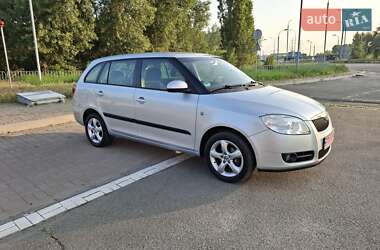Універсал Skoda Fabia 2009 в Києві