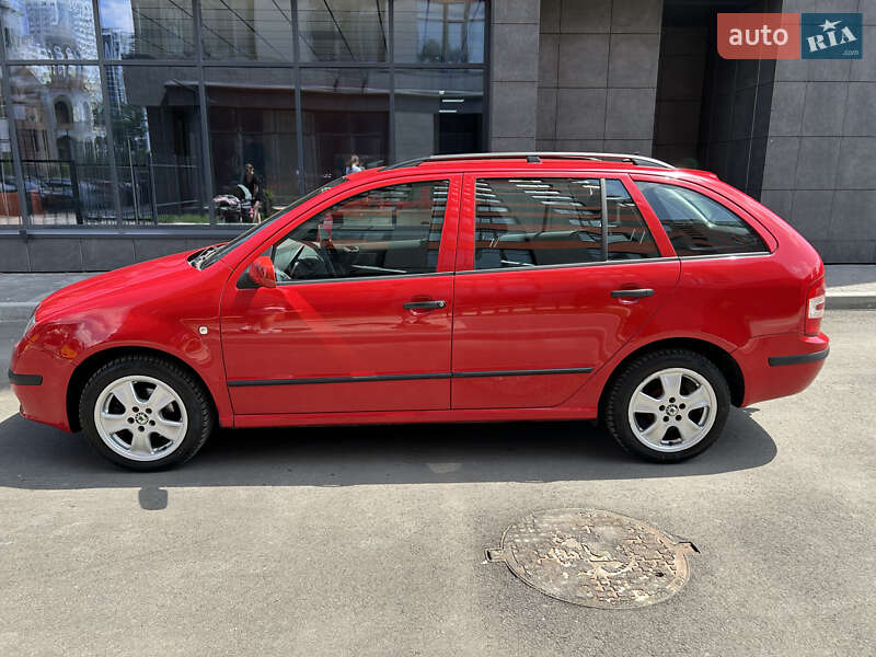 Универсал Skoda Fabia 2005 в Киеве