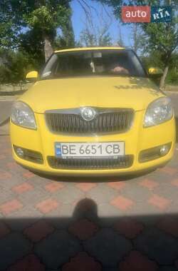Хетчбек Skoda Fabia 2008 в 