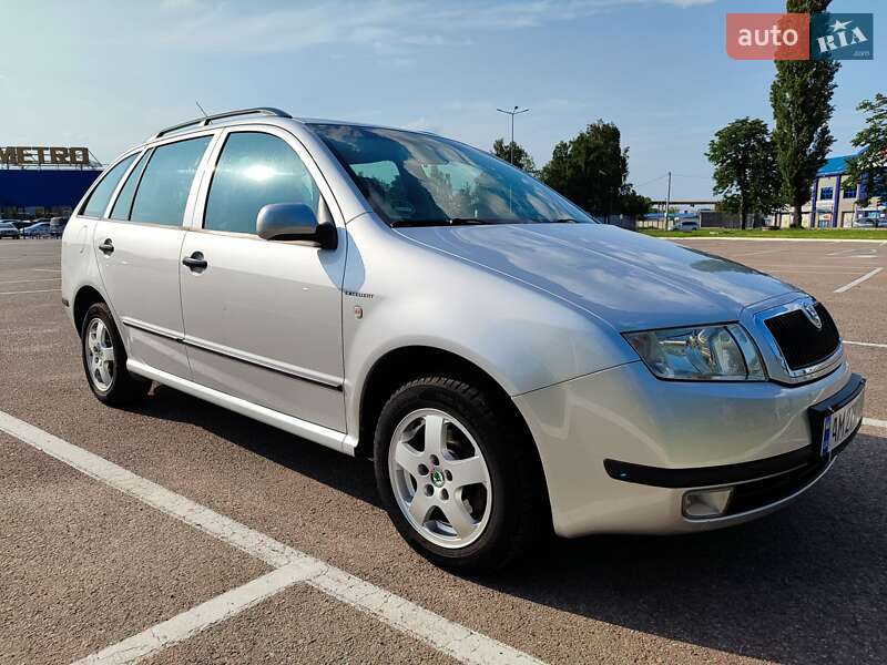 Універсал Skoda Fabia 2004 в Житомирі
