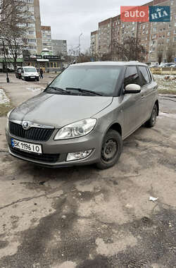 Хэтчбек Skoda Fabia 2015 в Вараше
