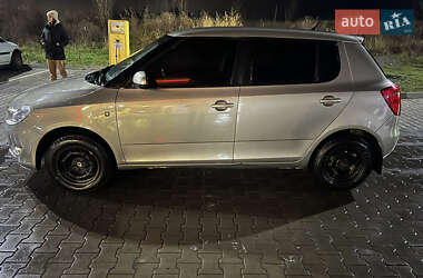 Хэтчбек Skoda Fabia 2015 в Луцке