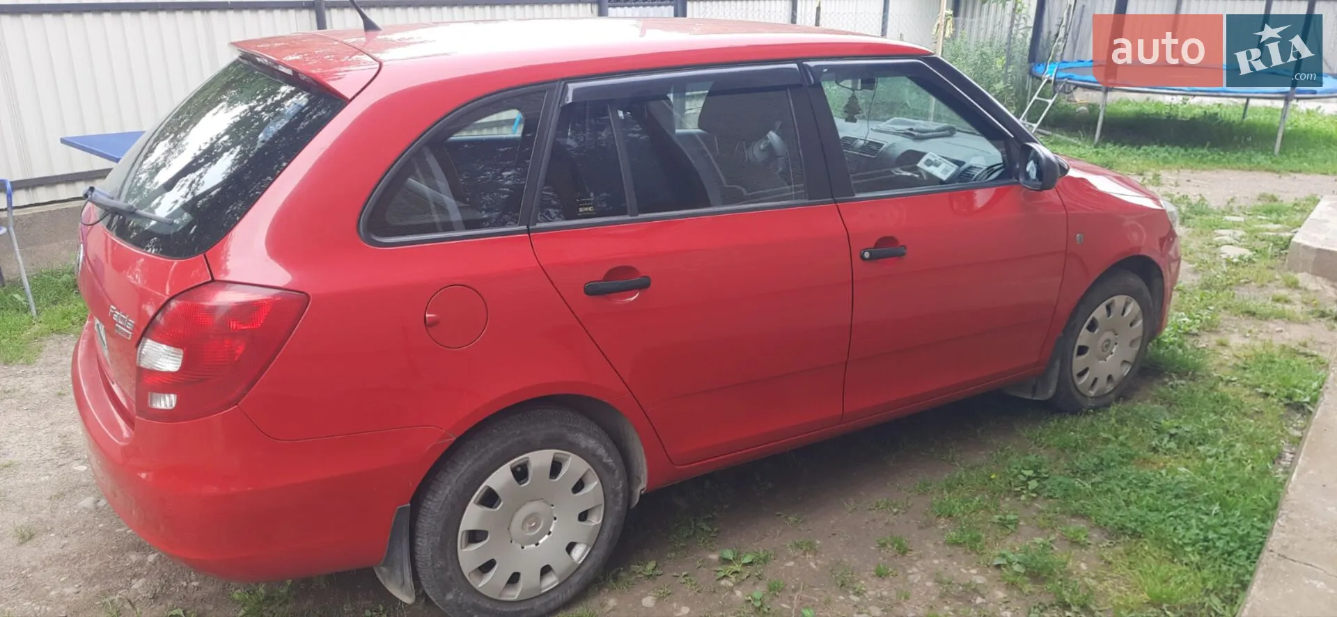 2010 Skoda Fabia - мініатюра 2