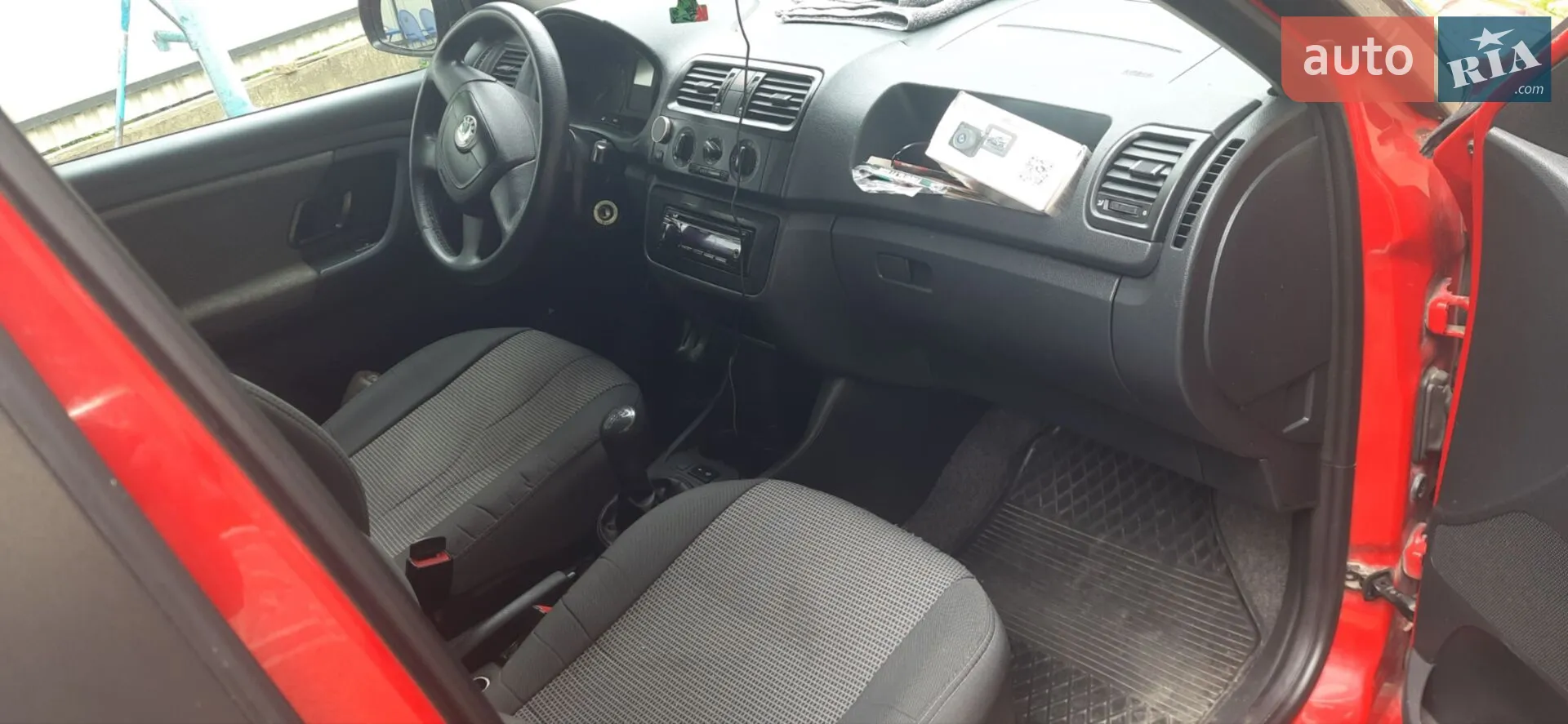 2010 Skoda Fabia - мініатюра 3