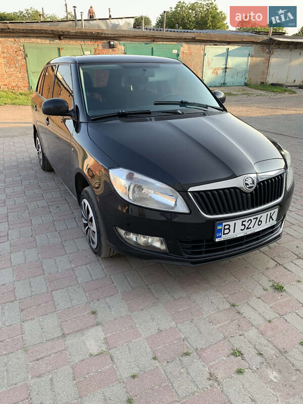 Універсал Skoda Fabia 2014 в Полтаві