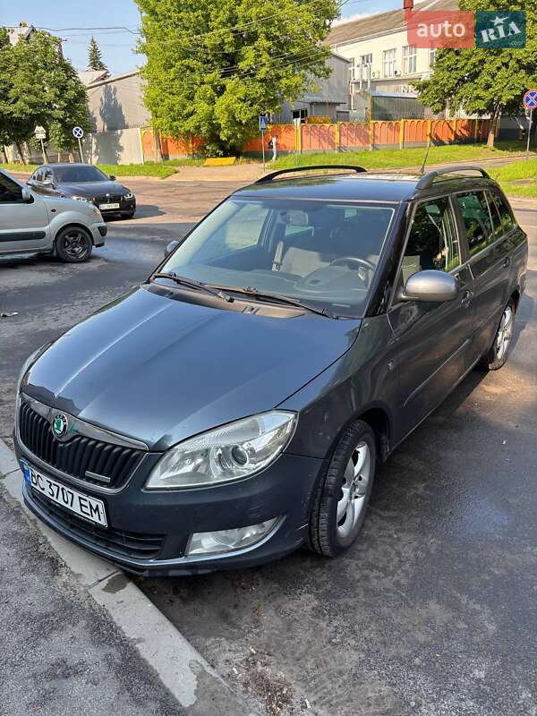 Универсал Skoda Fabia 2011 в Львове