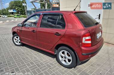 Хэтчбек Skoda Fabia 2006 в 