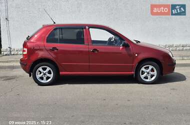 Хэтчбек Skoda Fabia 2006 в 