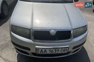 Седан Skoda Fabia 2006 в Києві