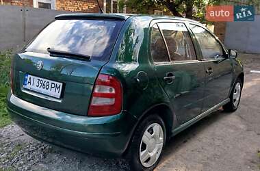 Хэтчбек Skoda Fabia 2002 в 