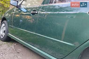 Хэтчбек Skoda Fabia 2002 в 