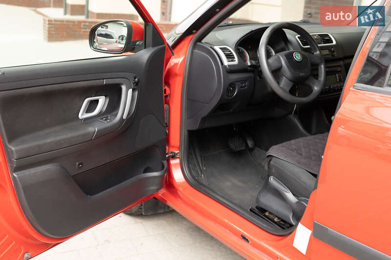 Хэтчбек Skoda Fabia 2009 в Ивано-Франковске