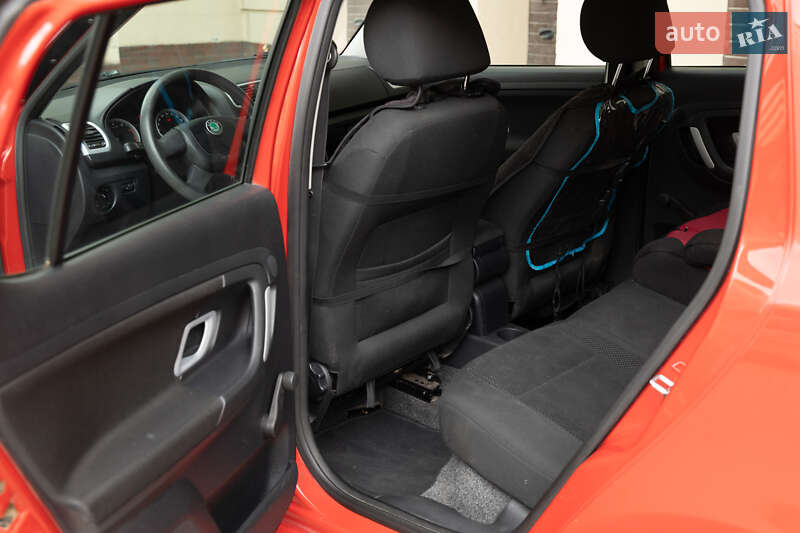 Хэтчбек Skoda Fabia 2009 в Ивано-Франковске