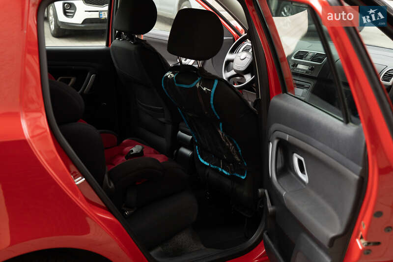Хэтчбек Skoda Fabia 2009 в Ивано-Франковске