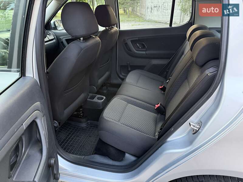 Хэтчбек Skoda Fabia 2010 в Ахтырке фото 12 Хэтчбек Skoda Fabia 2010 в Ахтырке