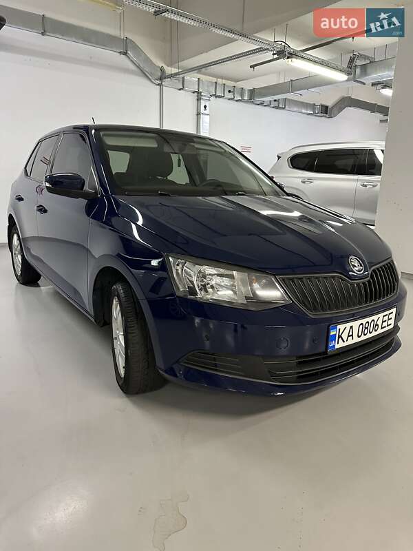 Хэтчбек Skoda Fabia 2016 в Киеве