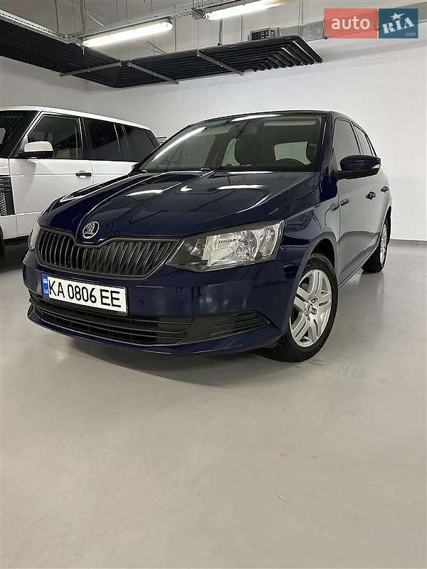 Хэтчбек Skoda Fabia 2016 в Киеве