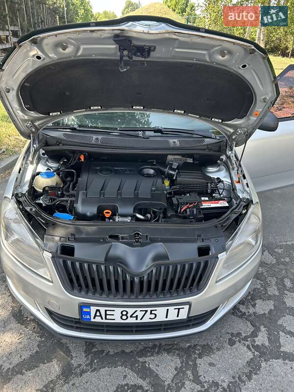 Універсал Skoda Fabia 2012 в Дніпрі