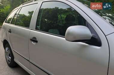 Универсал Skoda Fabia 2003 в 