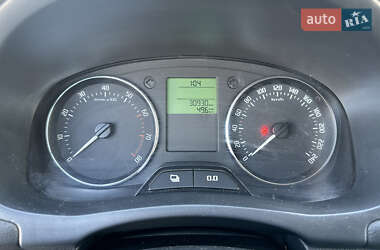 Хэтчбек Skoda Fabia 2011 в 