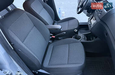 Хэтчбек Skoda Fabia 2012 в 