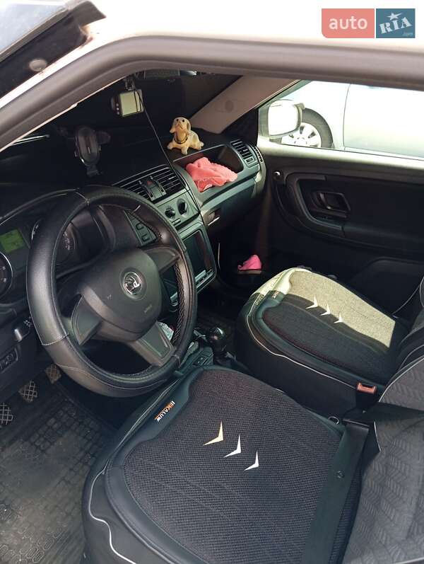 Хэтчбек Skoda Fabia 2014 в Запорожье