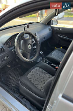Хэтчбек Skoda Fabia 2006 в 