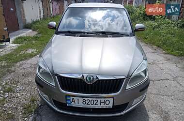 Хэтчбек Skoda Fabia 2012 в 