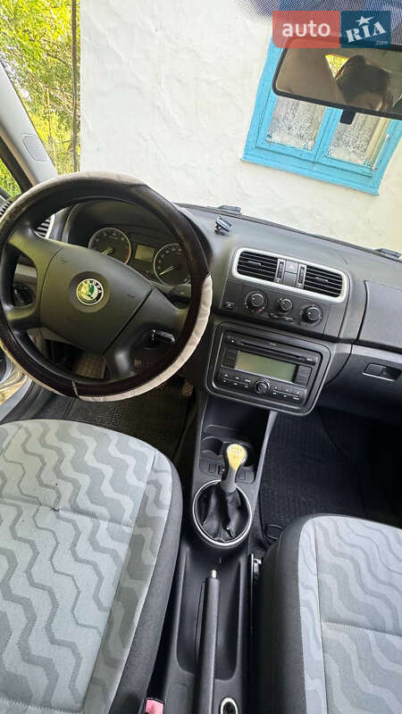 Хэтчбек Skoda Fabia 2009 в Нетешине