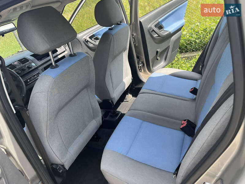 Хетчбек Skoda Fabia 2009 в Хусті