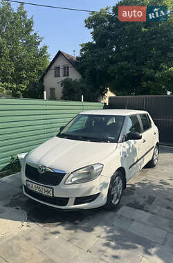 Хэтчбек Skoda Fabia 2010 в 