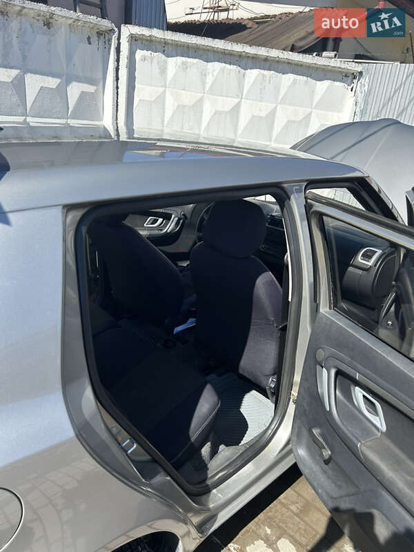 Хэтчбек Skoda Fabia 2008 в Черновцах фото 27 Хэтчбек Skoda Fabia 2008 в Черновцах