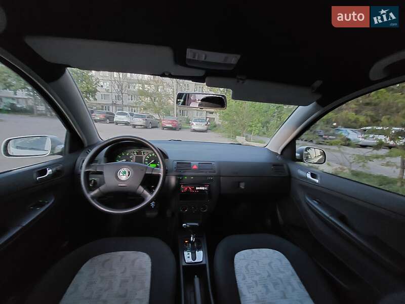 Хэтчбек Skoda Fabia 2003 в Павлограде