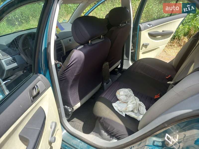 Хетчбек Skoda Fabia 2000 в Львові